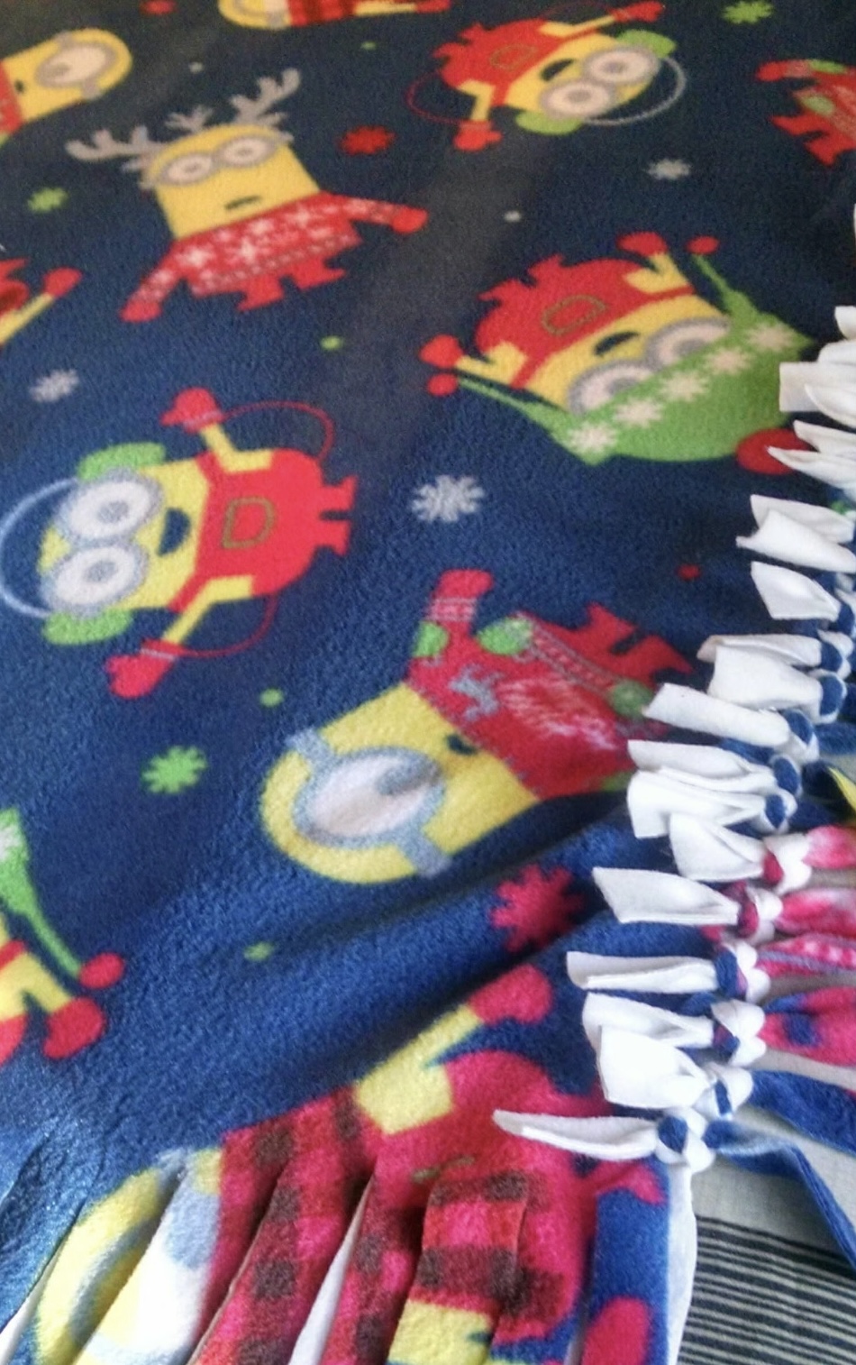 Minions fleece blanket